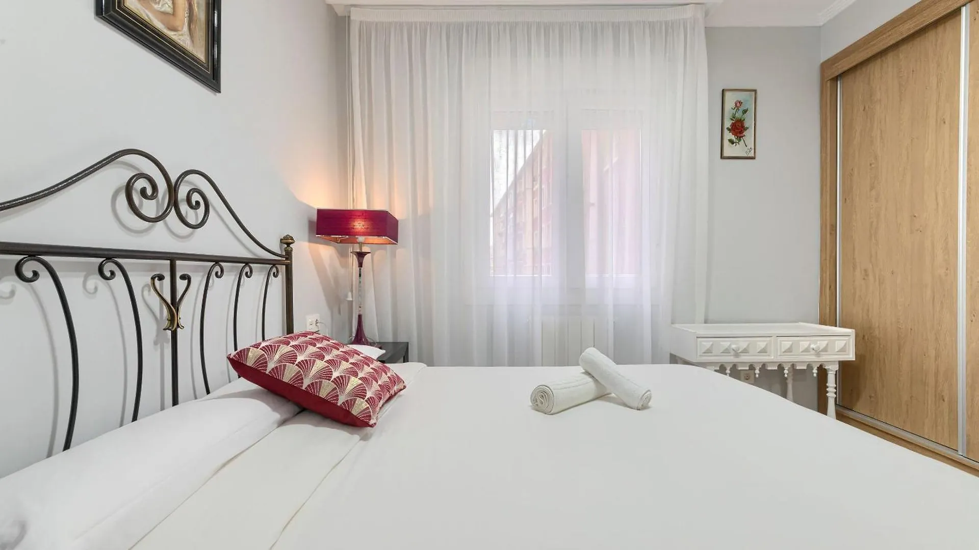 Vivienda Turistica Centrica Y Con Estilo En El Encantador Barrio La Cruz Bilbao Apartment